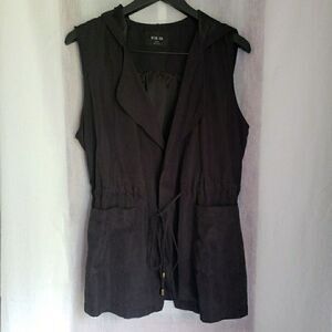 Active USA Hooded Vest Black Sleeveless Women Size M Whimsy Goth Grunge